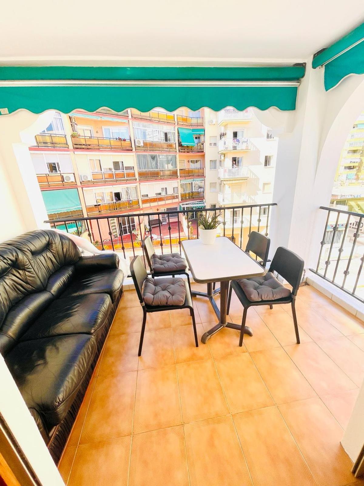 Apartamento Centro Torremolinos Con Solarium ภายนอก รูปภาพ