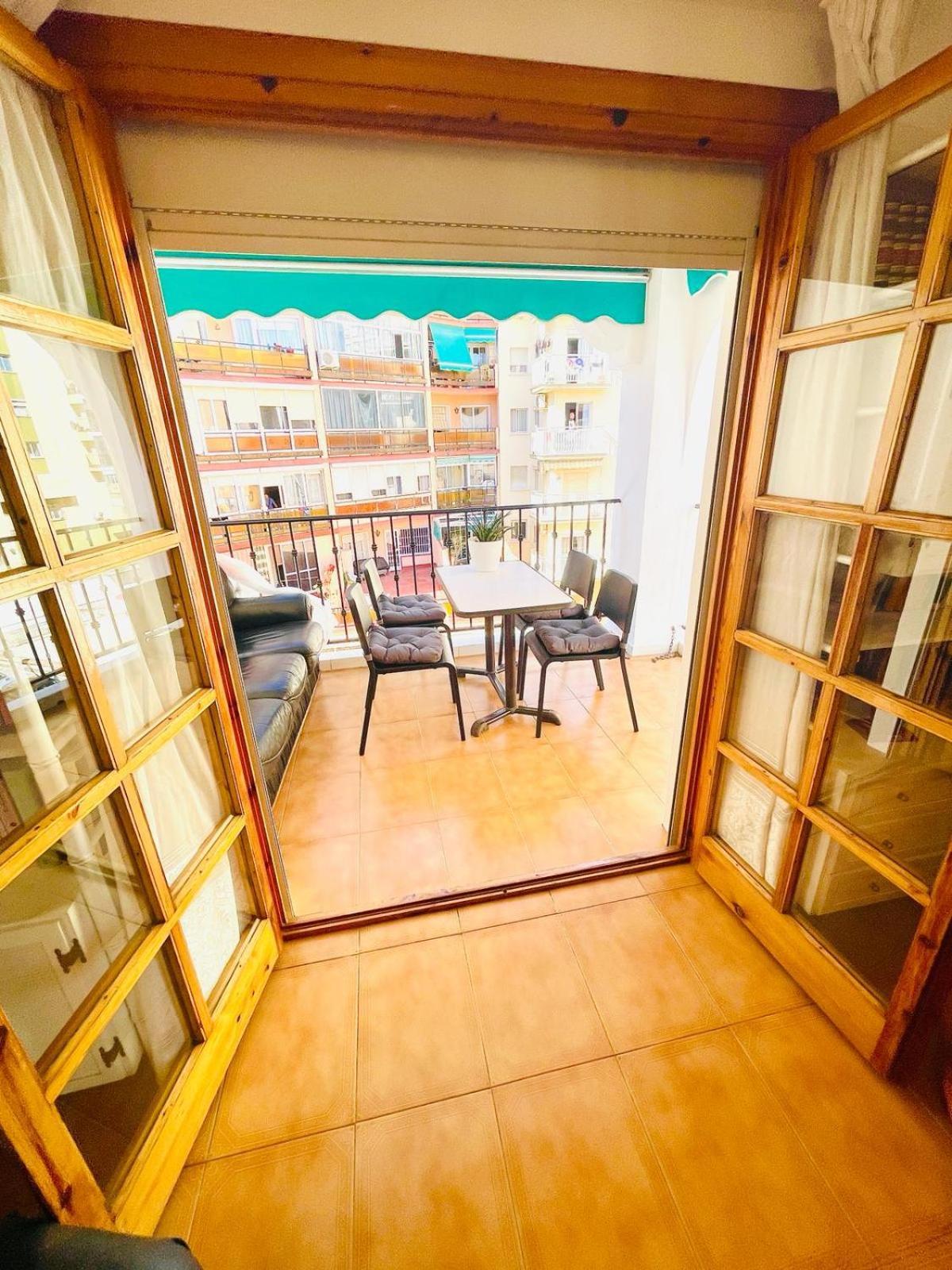 Apartamento Centro Torremolinos Con Solarium ภายนอก รูปภาพ